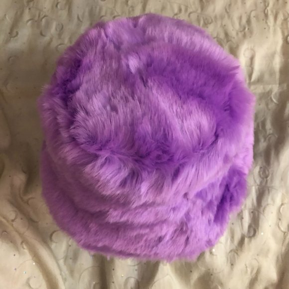 Women's Faux Fur Purple Bucket Hat - Picture 1 of 5